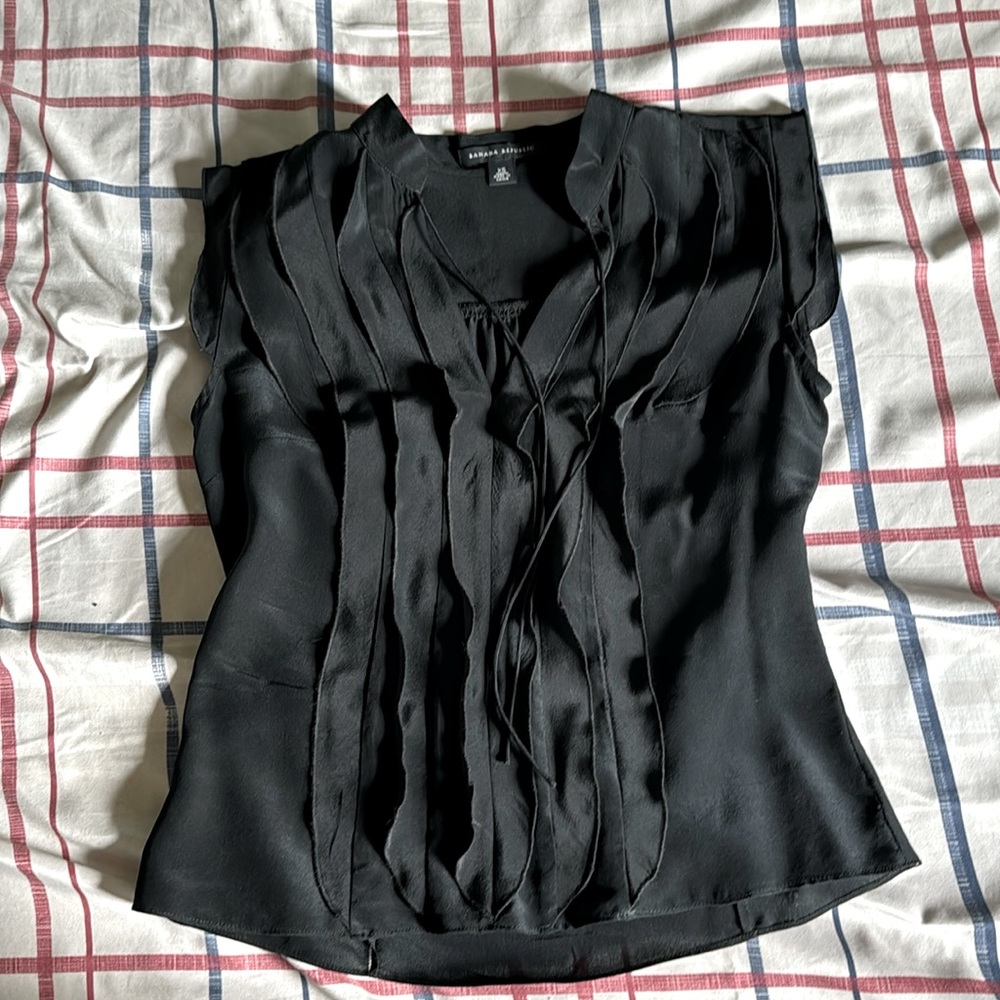Black banana blouse, very elegant
